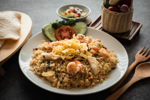 Seafood fried rice with prawn and squid