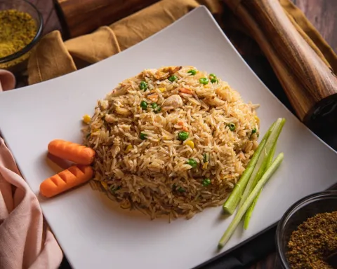 Fried rice with peas, corn and carrot